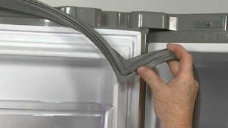 Các bước đơn giản để tự thay gioăng tủ lạnh