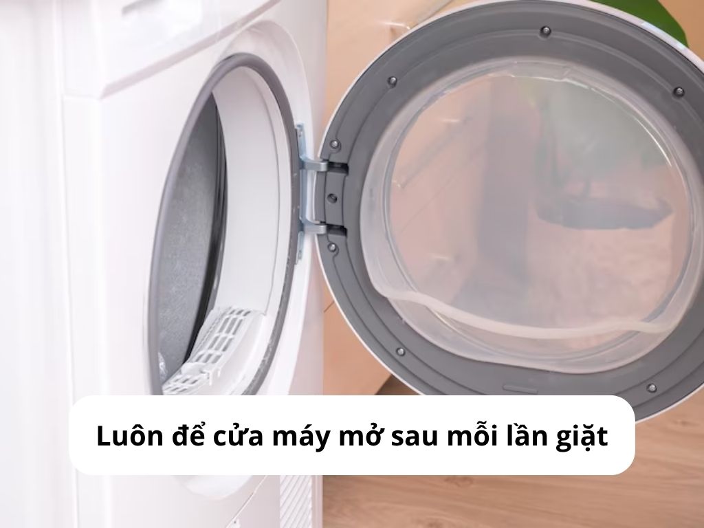Nên mở cửa máy giặt sau khi giặt xong
